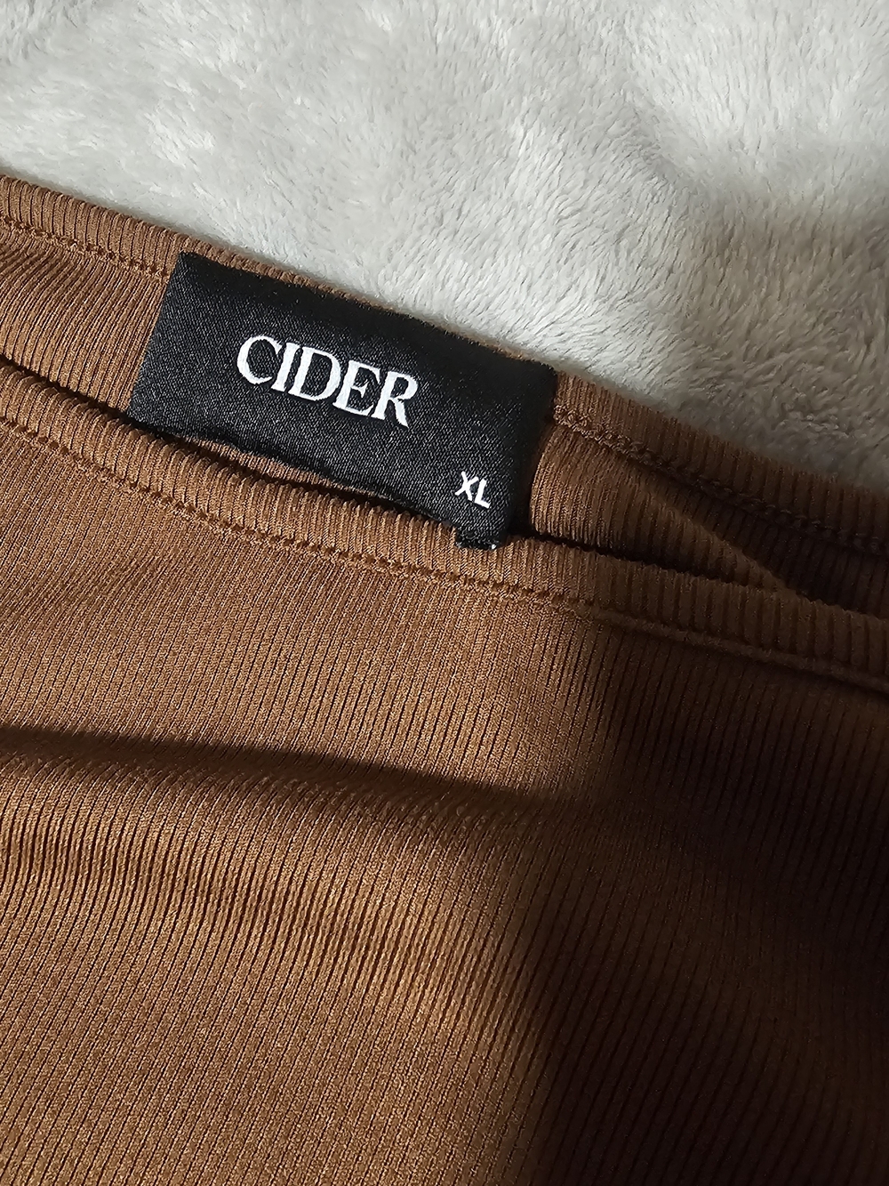 Cider Brown Ribbed Long Sleeve Top - Picture 5 of 6